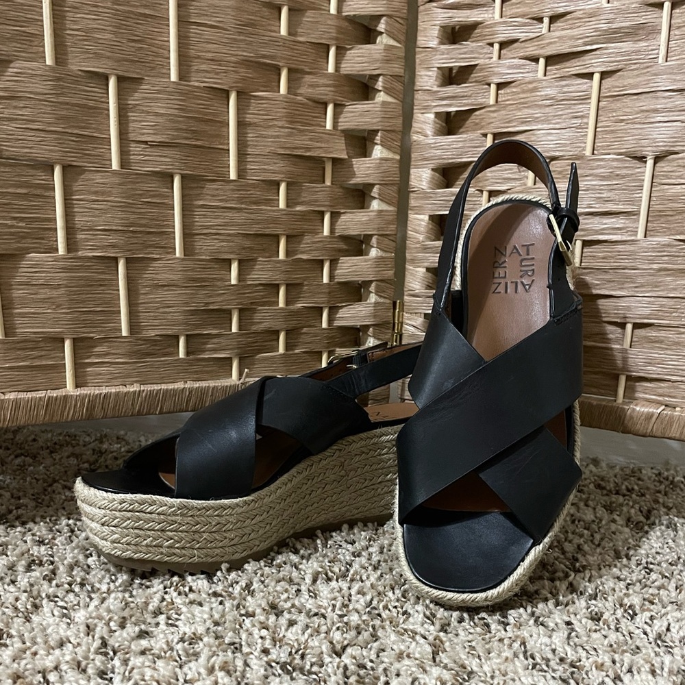 Naturalizer Oak Sandals - Black Leather - 6.5